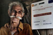 A beneficiary of Cesvi's project in Sindh happy for the shelter received. Mir Pur Khas Ahori, Umerkot. Sindh, Pakistan 2013