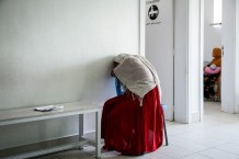 EMERGENCY's Maternity Centre, waiting room, 2019. A Kuchi woman. The Centre also welcomes the nomadic Kuchi during their seasonal stopovers.