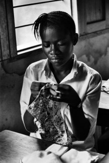 Tailoring course of Congolese Esengo (Joy) Foundation, supported by Pangea Foundation. Kinbanseke, Kinshasa, 2006.