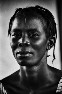 Boyokani health centre, Kinbanseke, Kinshasa, 2006. A woman sick with AIDS.