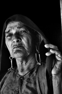 Jasiben, her mother, widow, 15 years with Sewa. Kachchh, 2007